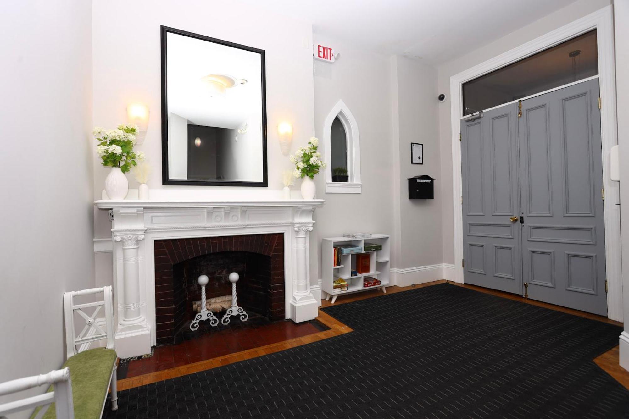 Furnished Newbury Street Studio, #6 بوسطن المظهر الخارجي الصورة