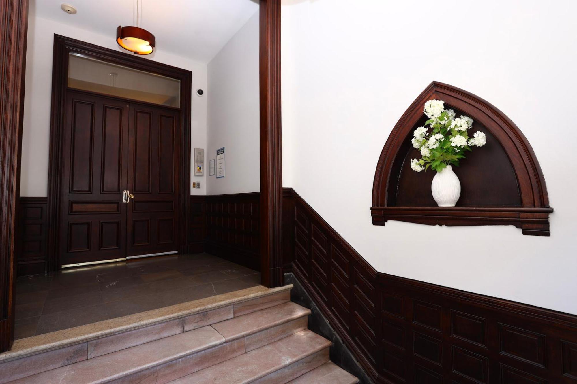 Furnished Newbury Street Studio, #6 بوسطن المظهر الخارجي الصورة
